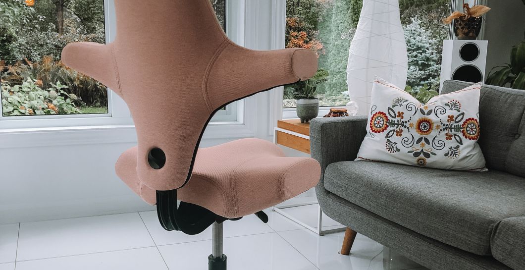 La chaise ergonomique, la compagne idéale pour votre bureau debout